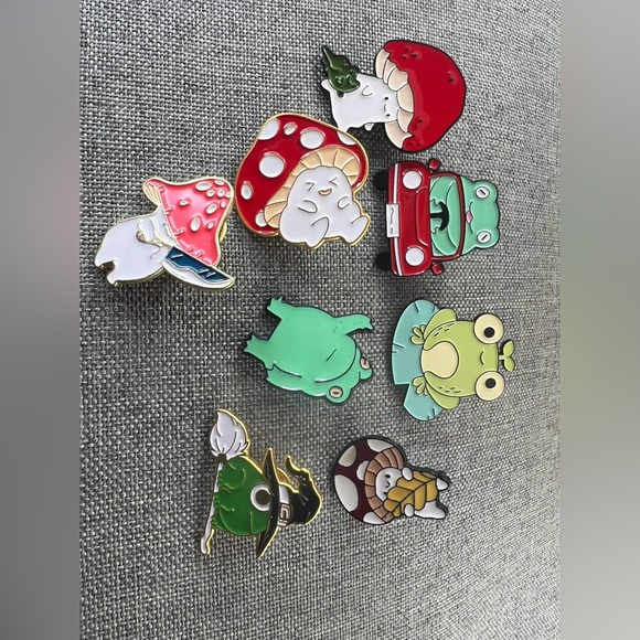 Frog Enamel Pin Brooches Label From Mushroom New - Picture 1 of 3